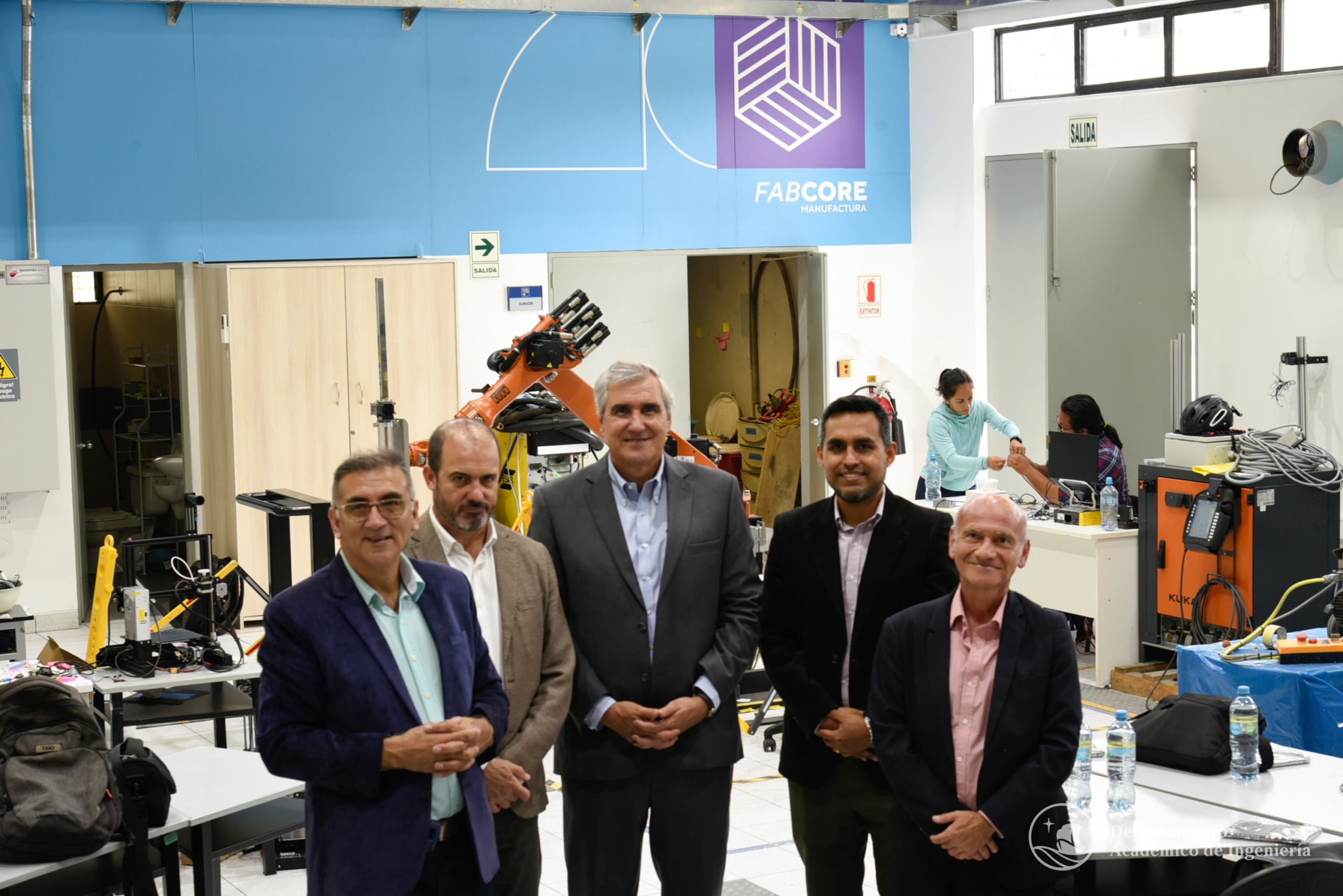 Visita de la Pontificia Universidad Católica de Chile al Departamento de Ingeniería de la PUCP