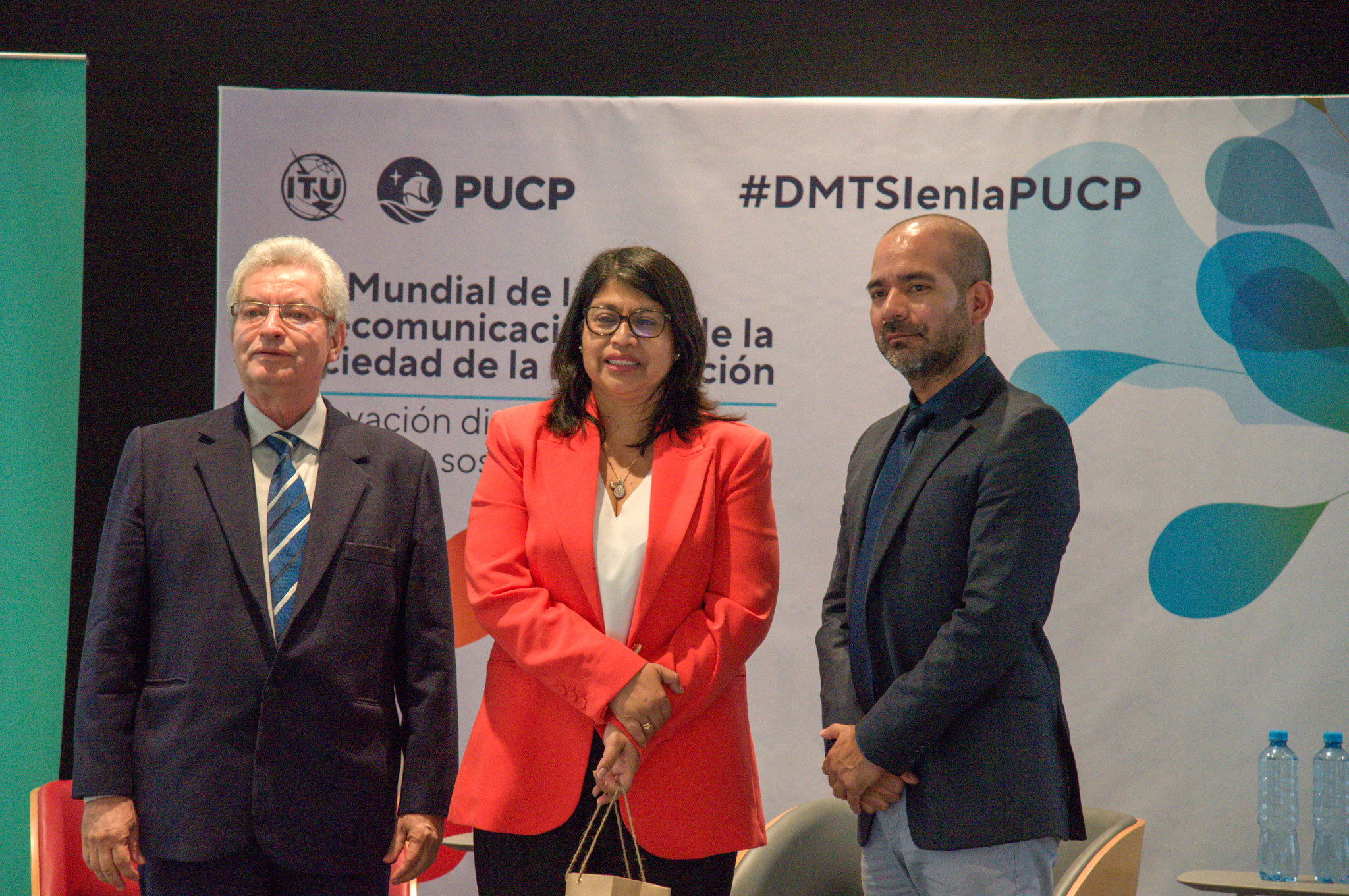 Evento por el Día Mundial de las Telecomunicaciones y la Sociedad de la Información se realizó en Open PUCP